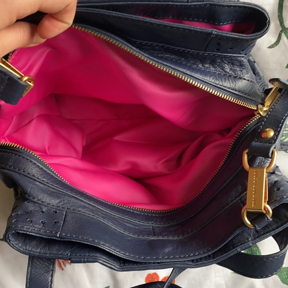 Juicy couture navy blue purse - Picture 3 of 4